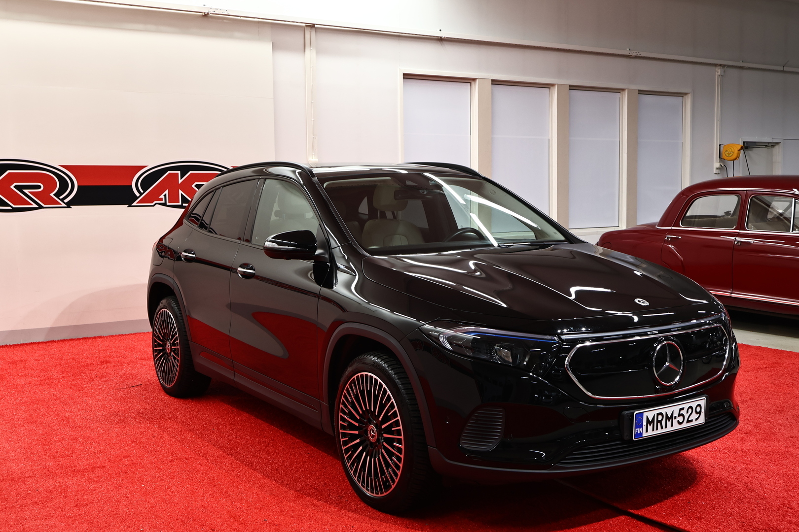 MERCEDES-BENZ EQA 2021