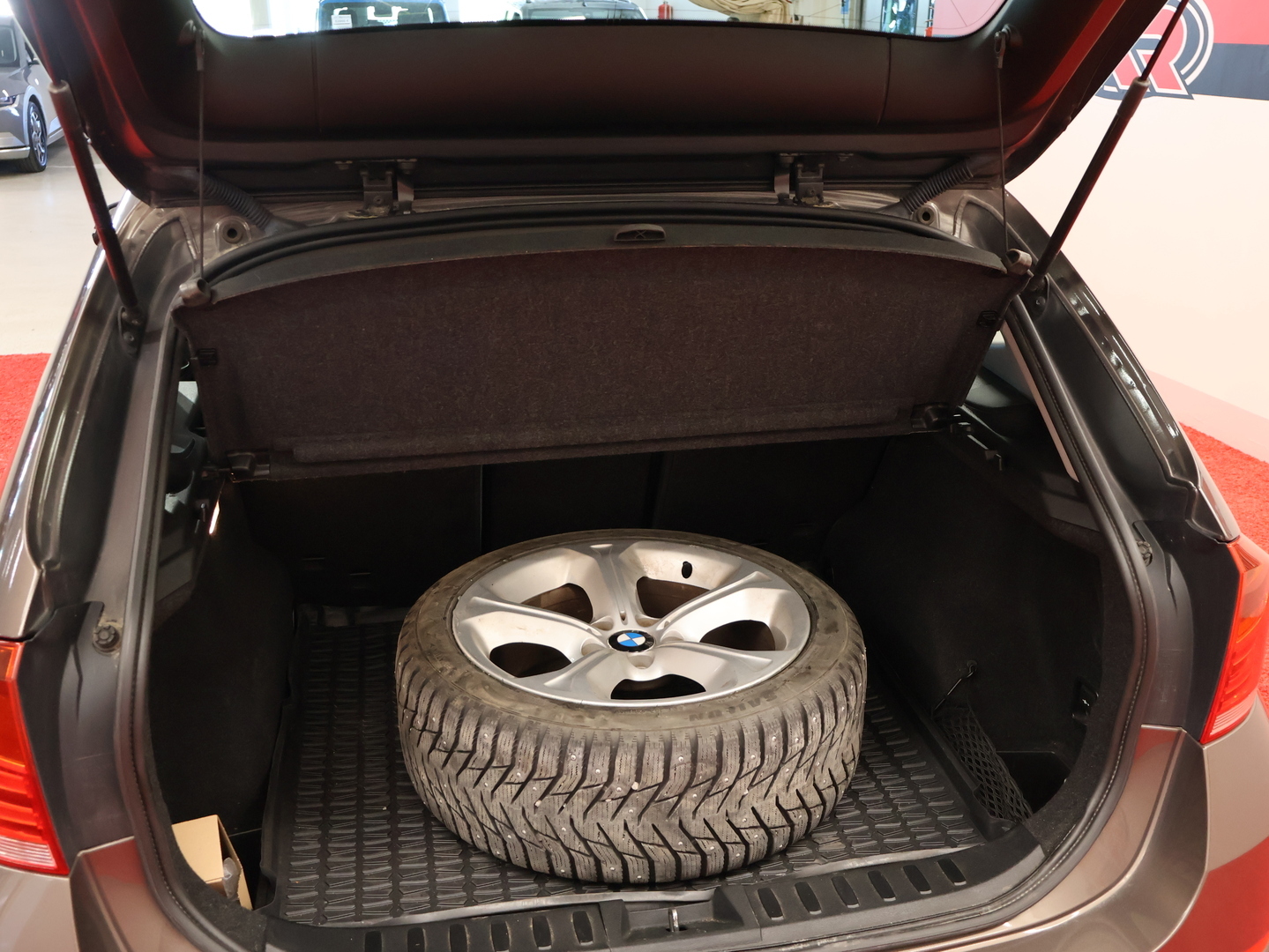 BMW X1 2012