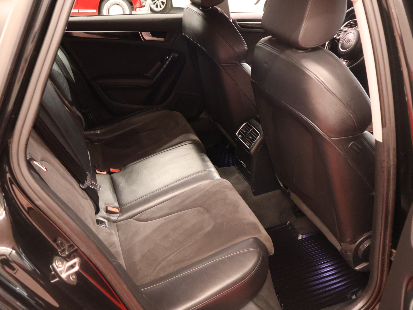 AUDI A4 allroad quattro 2014