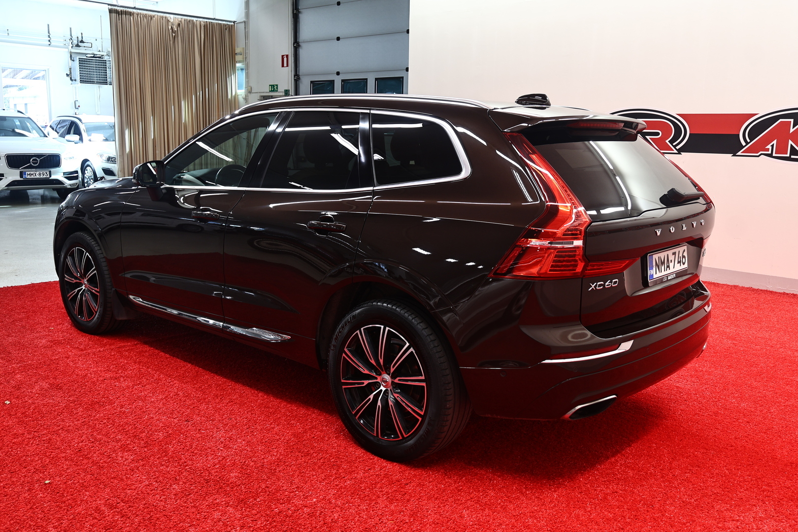 VOLVO XC60 2017
