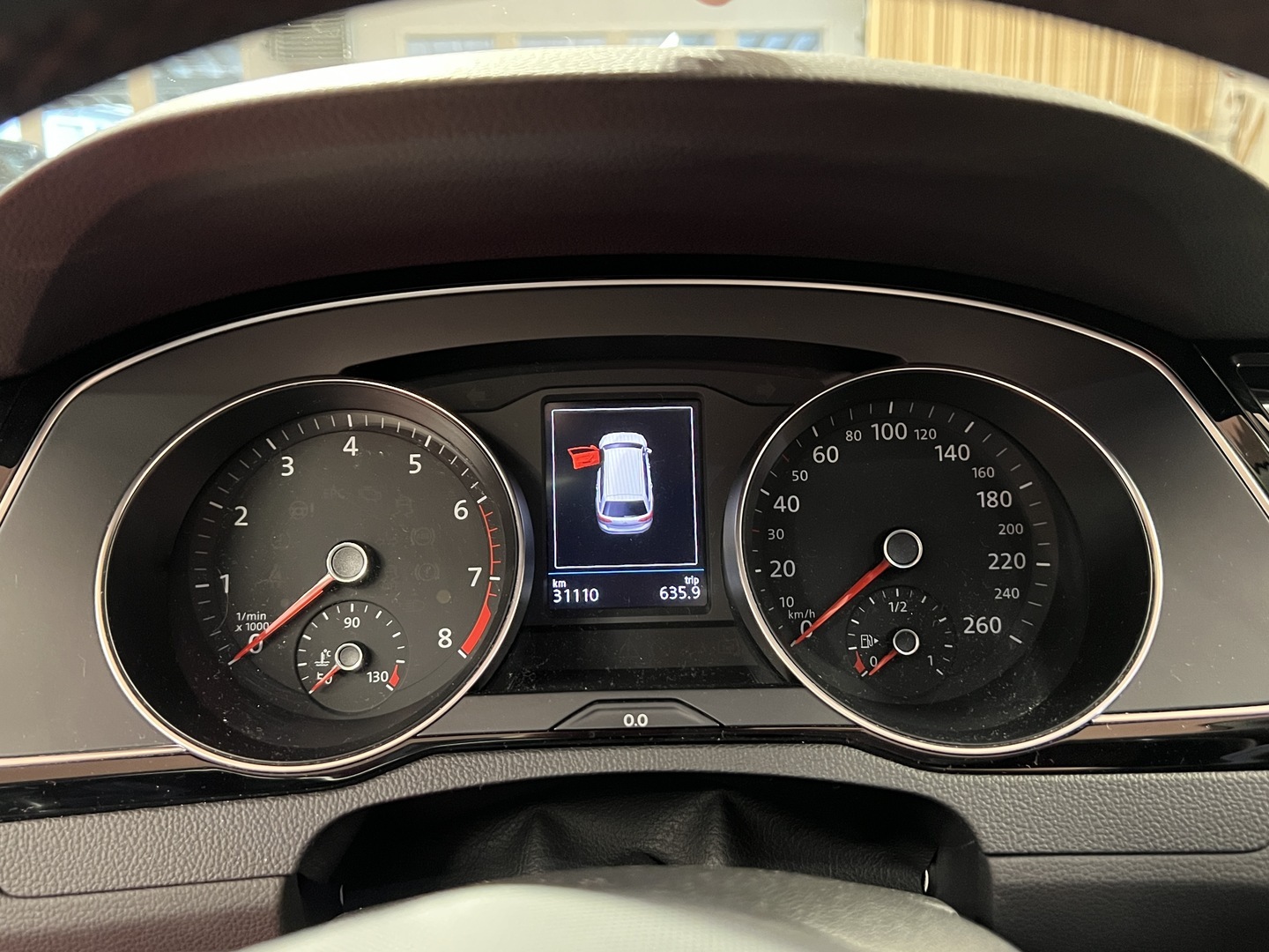 VOLKSWAGEN Passat 2023