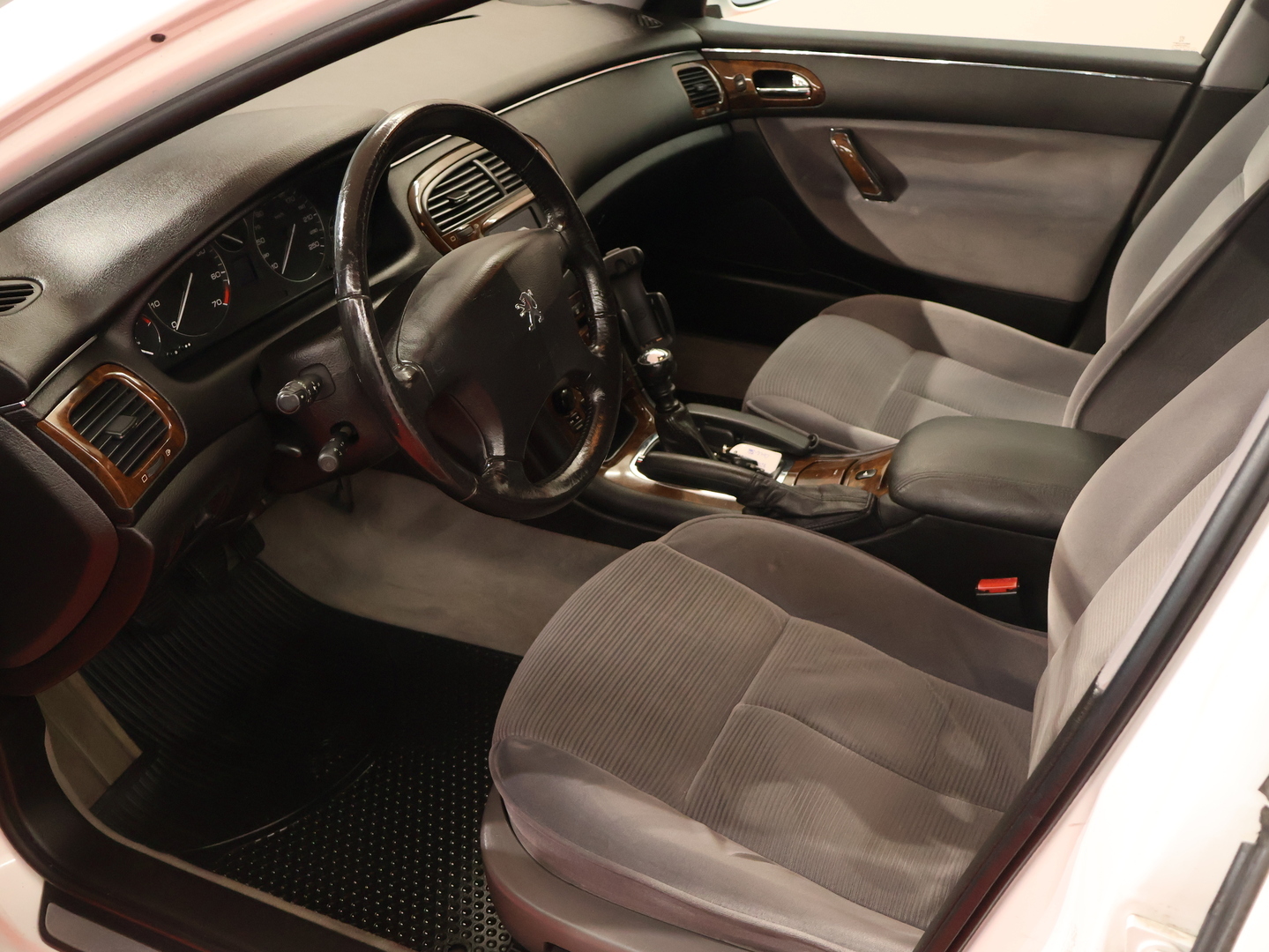 PEUGEOT 607 2003