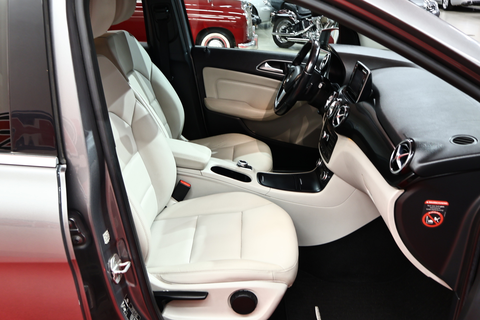 MERCEDES-BENZ B 2014