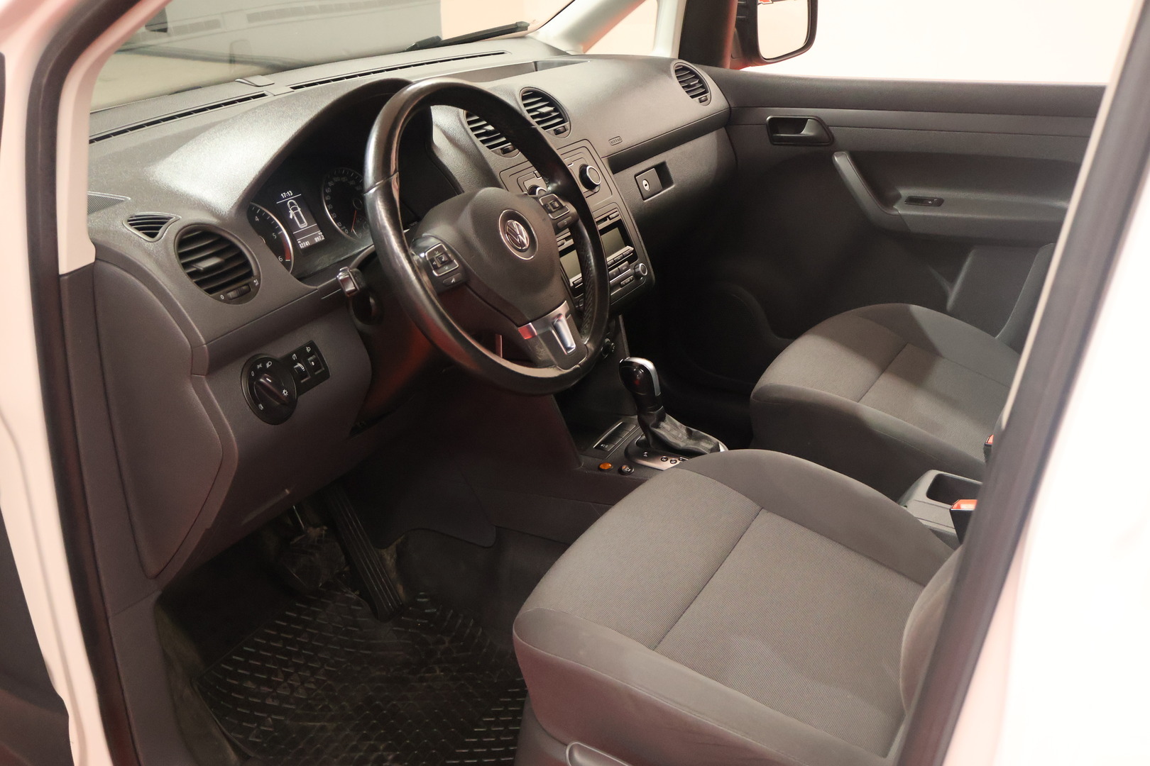 VOLKSWAGEN Caddy Maxi 2014