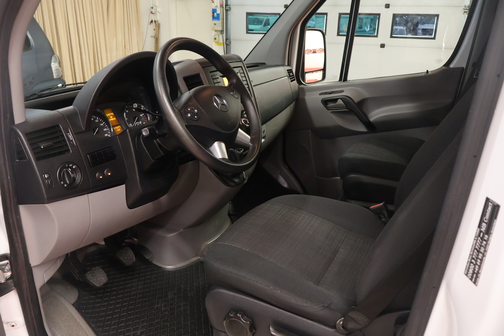 MERCEDES-BENZ Sprinter 2015