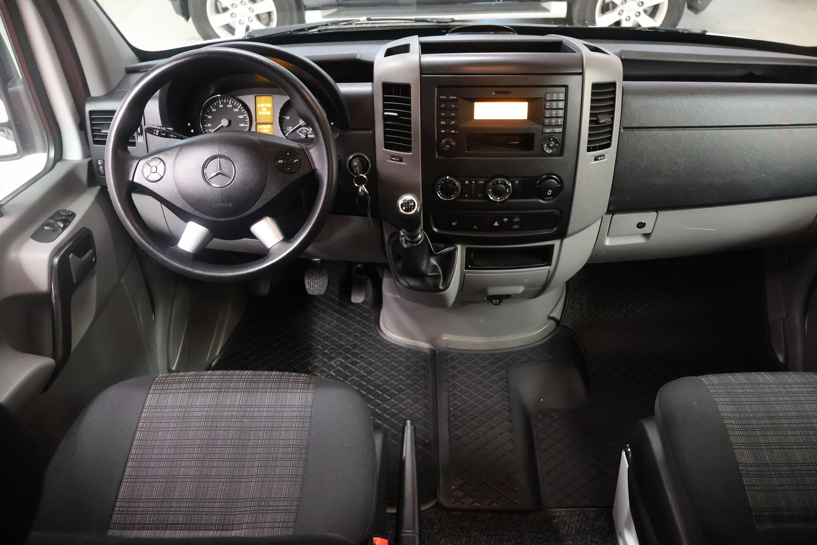 MERCEDES-BENZ Sprinter 2015