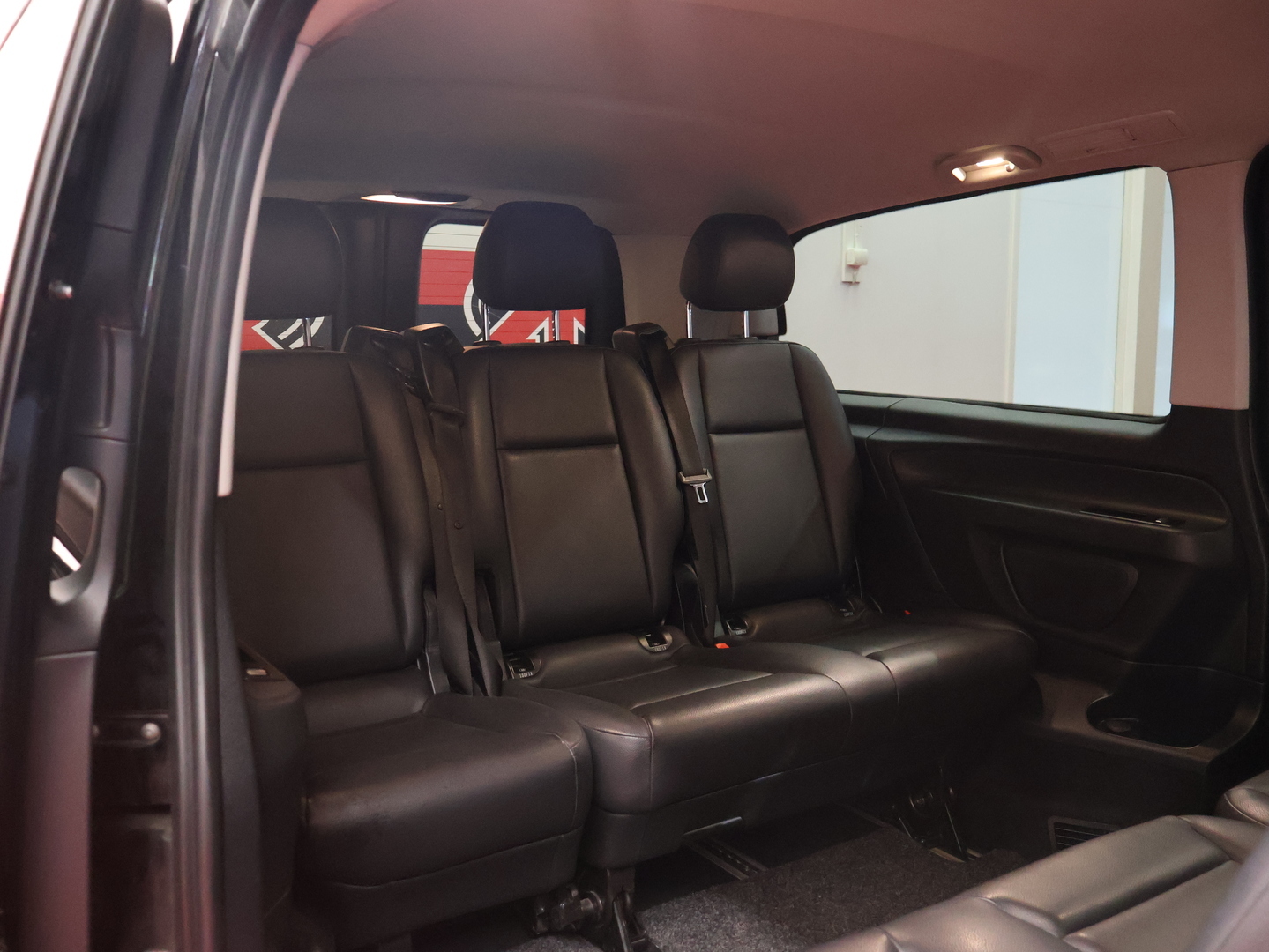 MERCEDES-BENZ Vito 2023