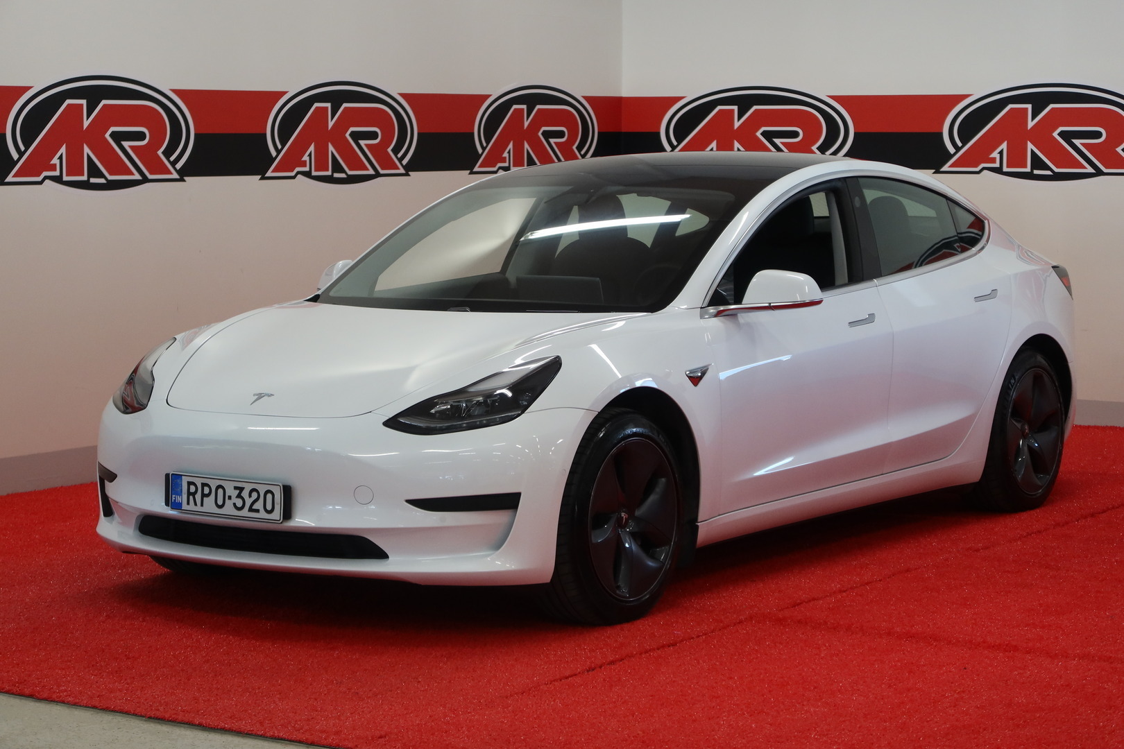 TESLA Model 3 2020