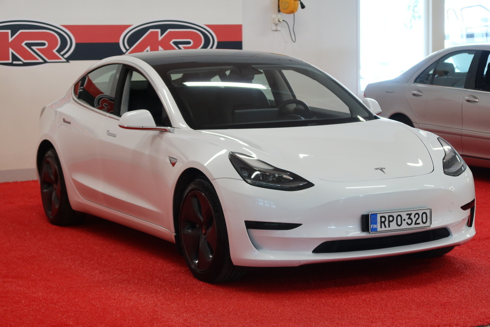 TESLA Model 3 2020