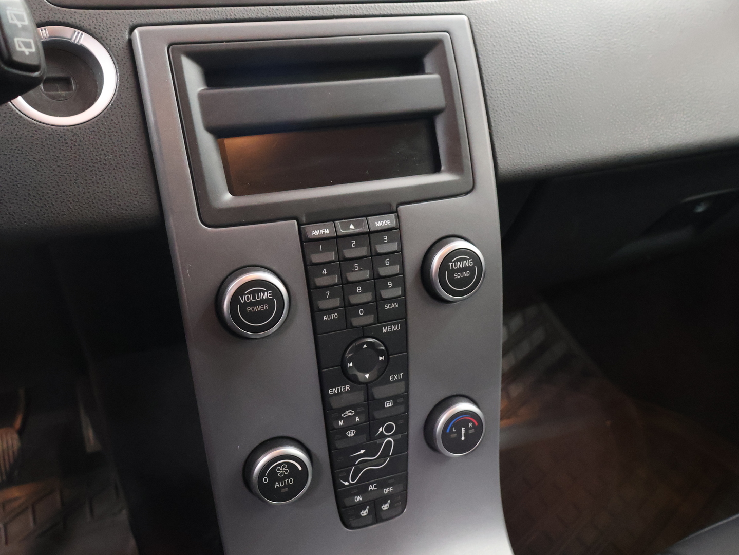 VOLVO V50 2010
