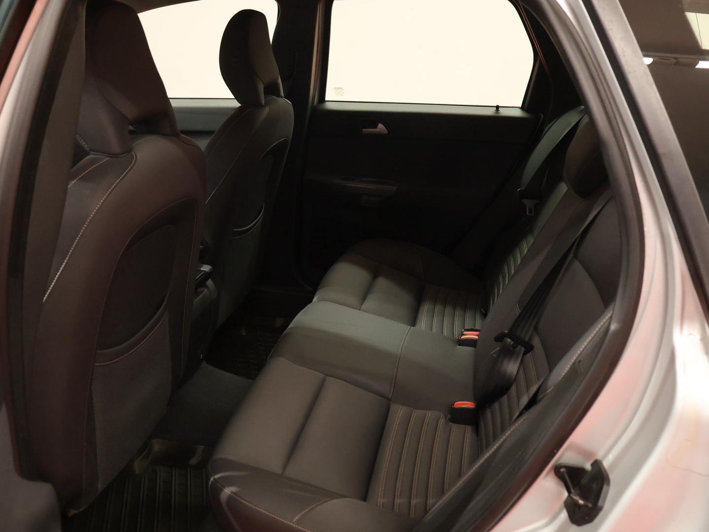 VOLVO V50 2010