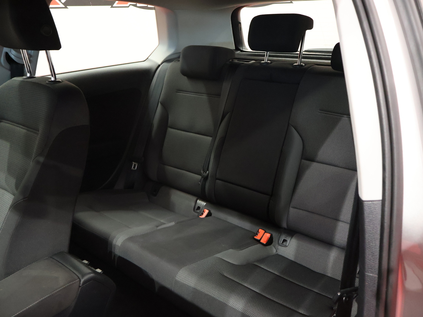 VOLKSWAGEN Golf 10