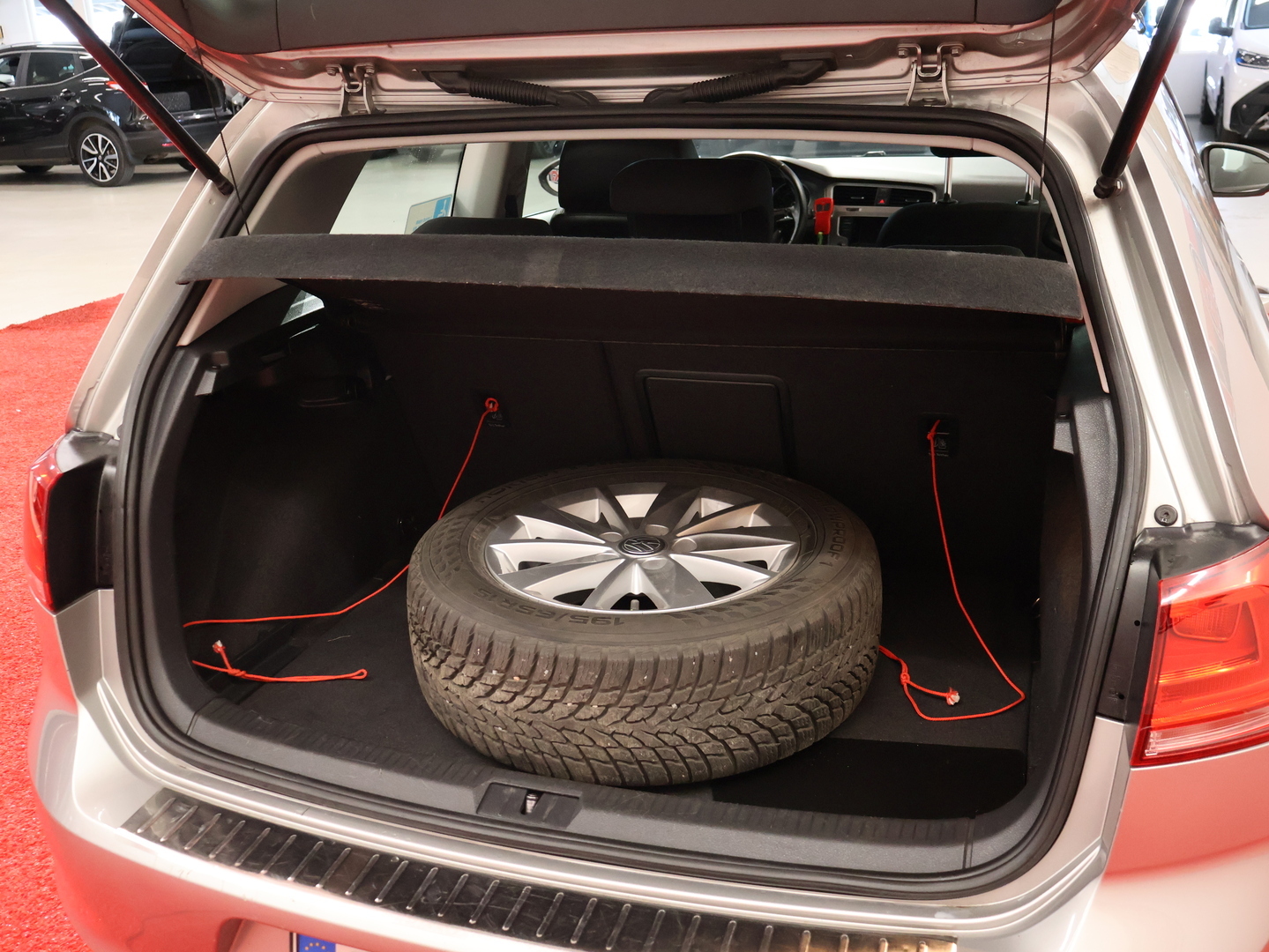 VOLKSWAGEN Golf 15