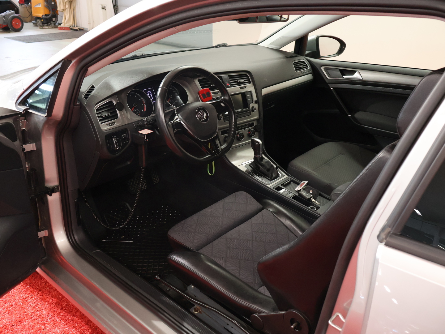 VOLKSWAGEN Golf 6