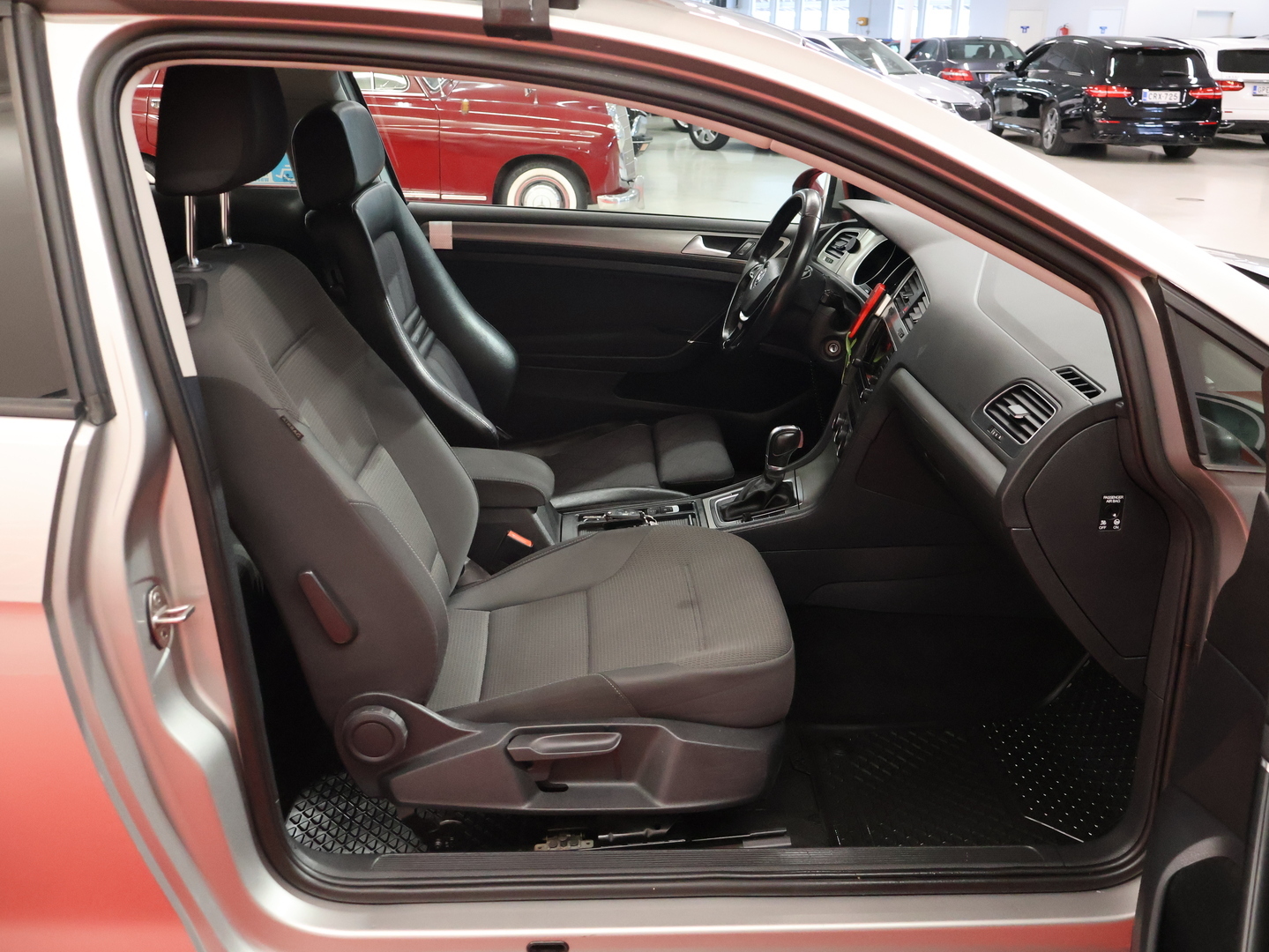 VOLKSWAGEN Golf 8