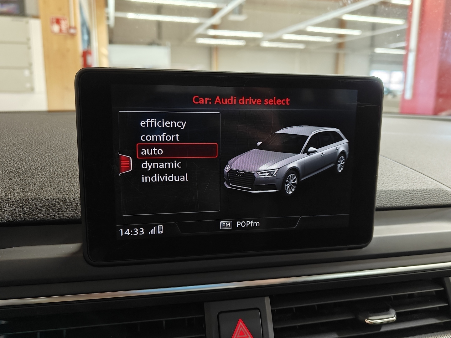 AUDI A4 2016