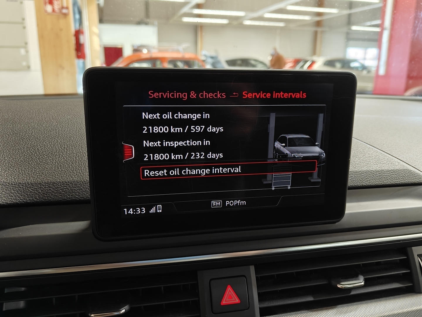 AUDI A4 2016