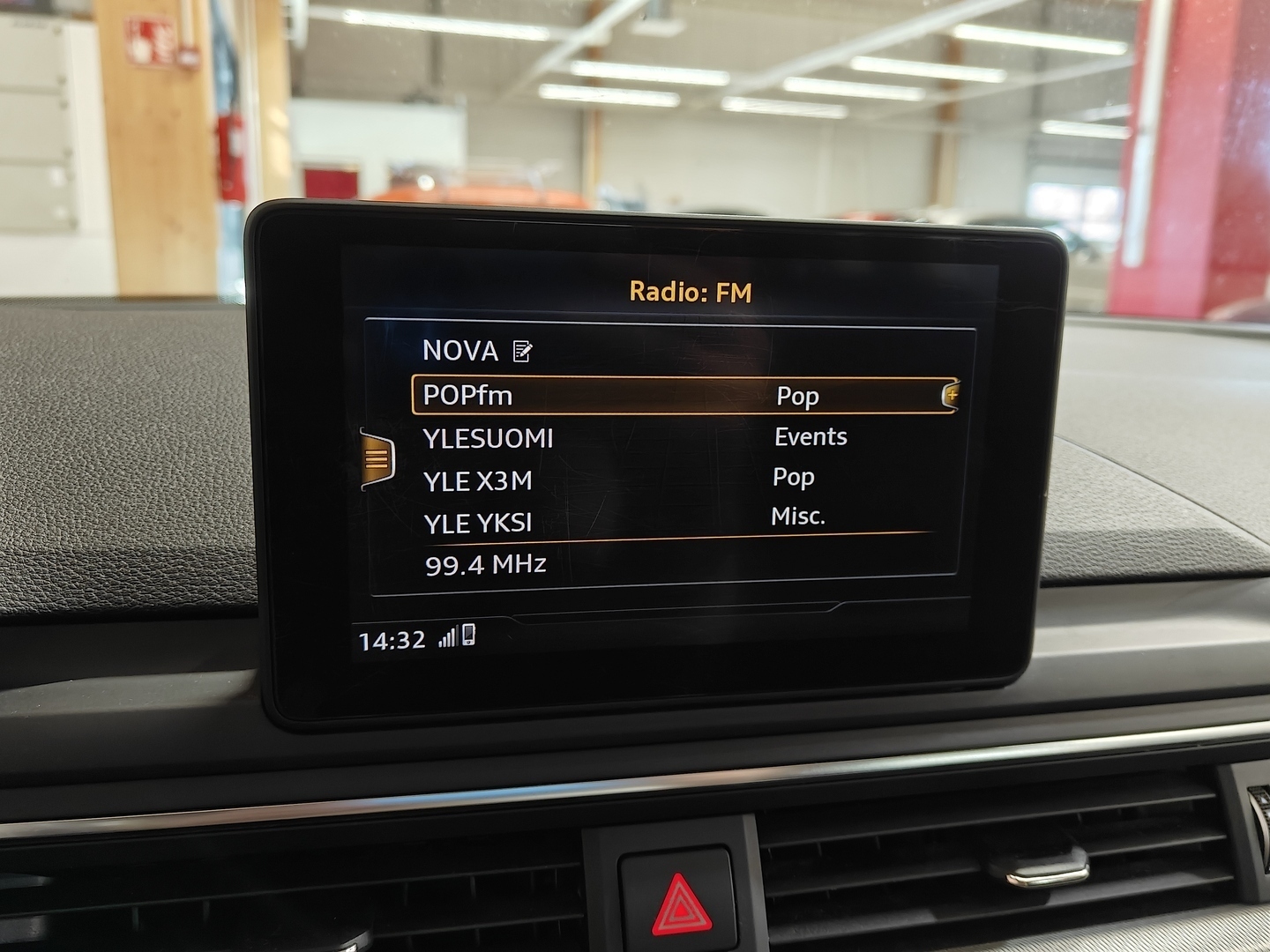 AUDI A4 2016