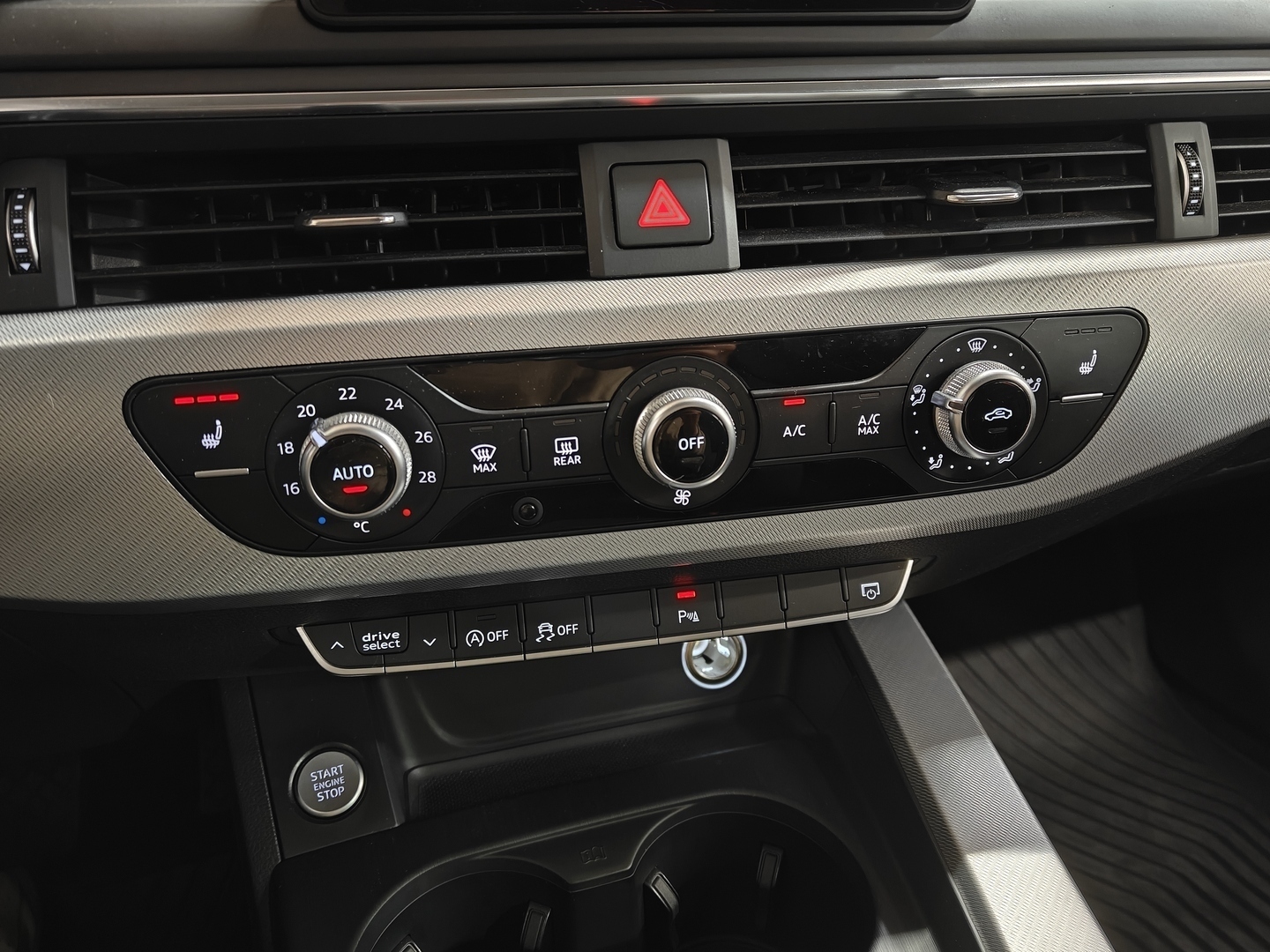 AUDI A4 2016