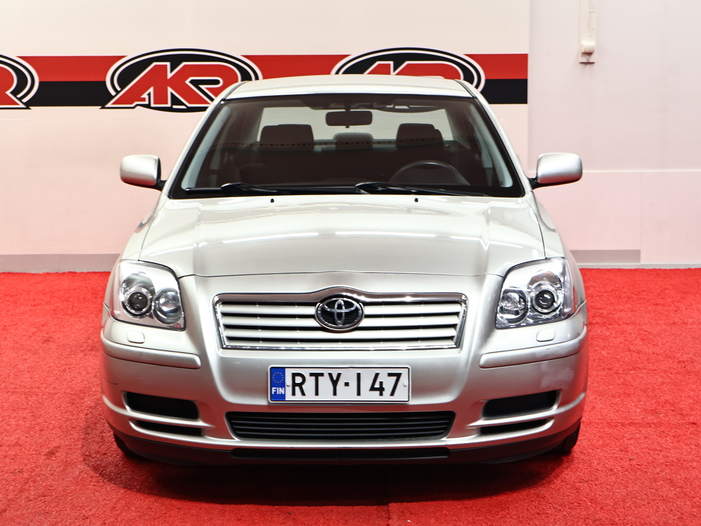 TOYOTA Avensis 2004