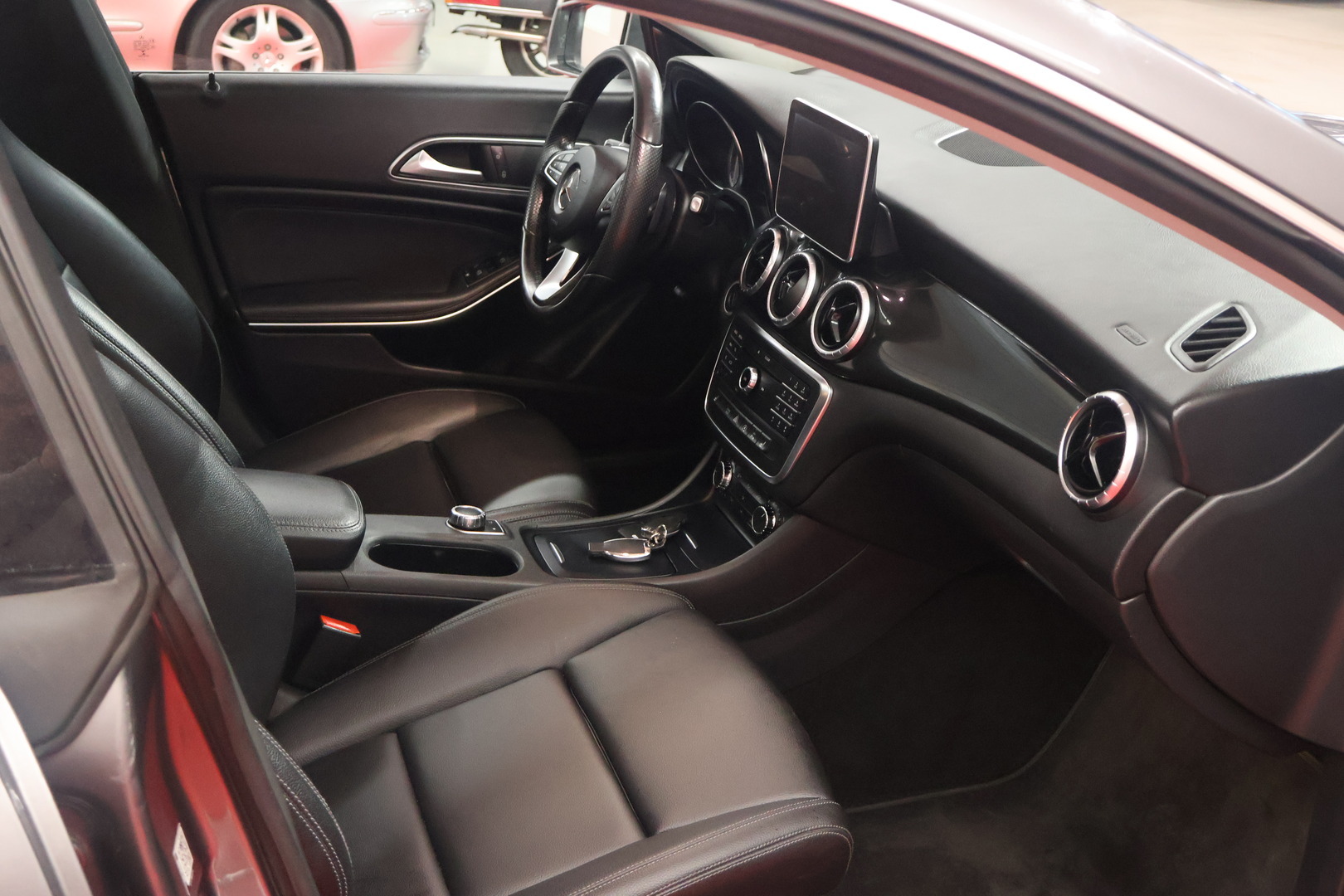 MERCEDES-BENZ CLA 2015