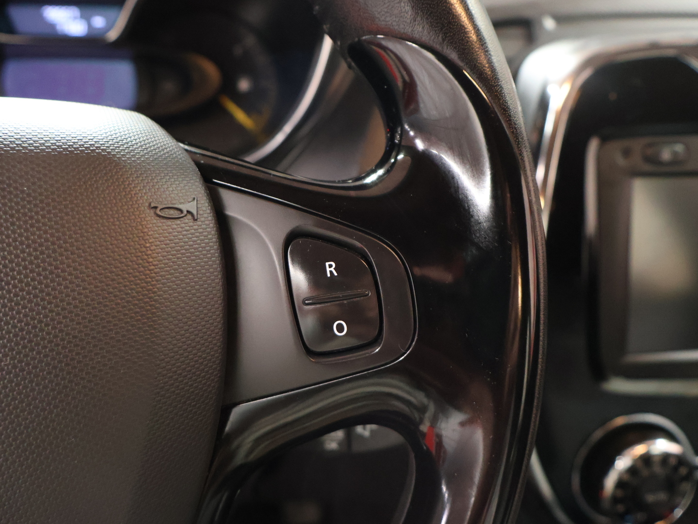 RENAULT Captur 10