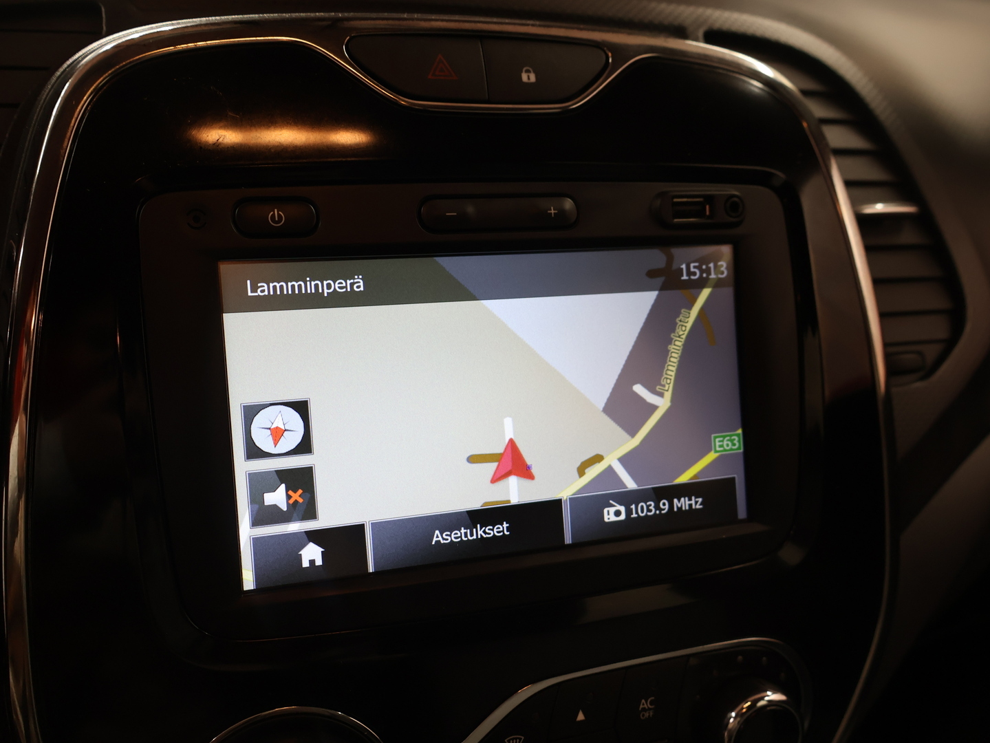 RENAULT Captur 16