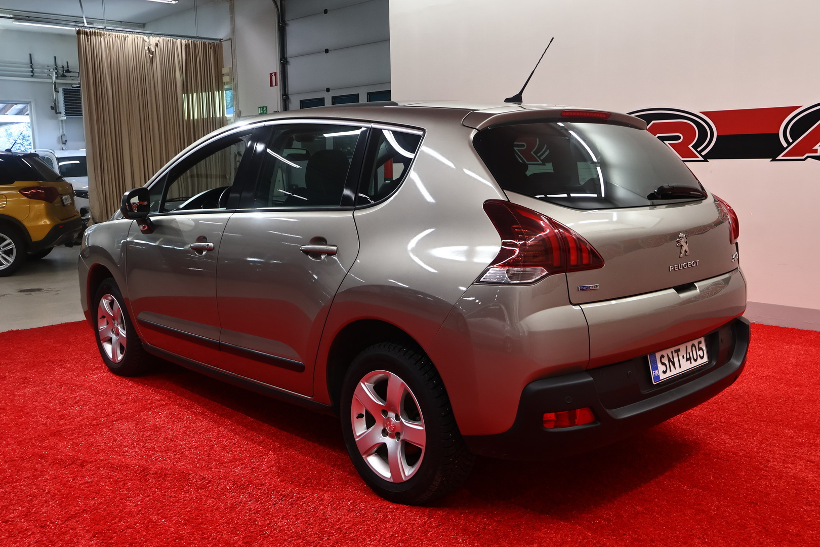 PEUGEOT 3008 2016