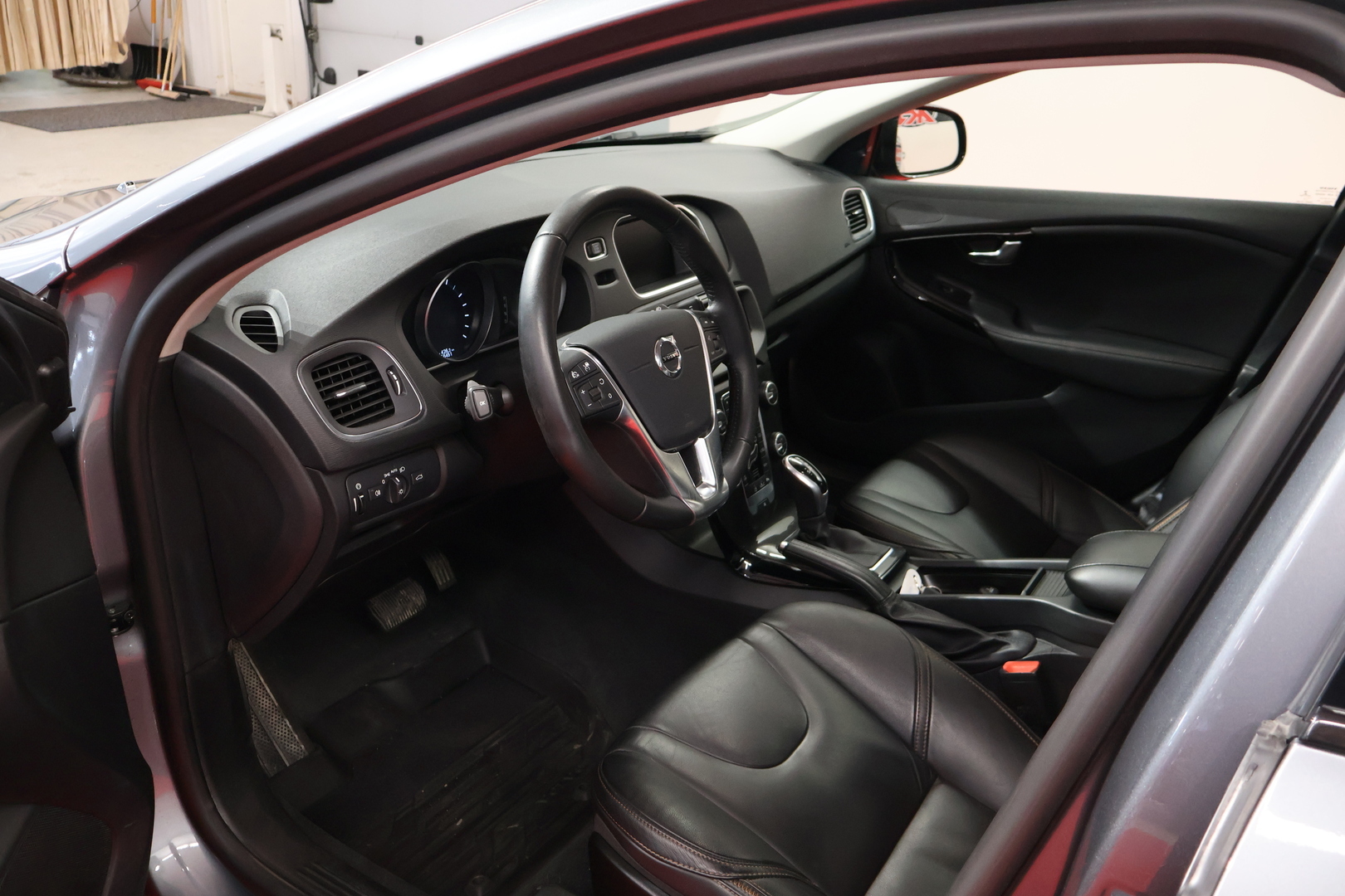 VOLVO V40 Cross Country 2018