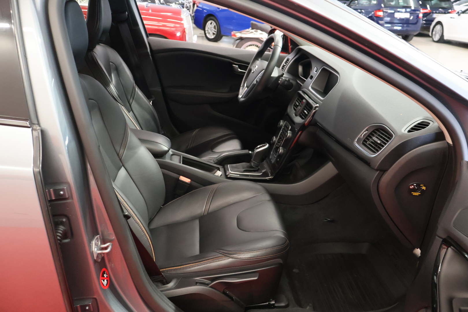 VOLVO V40 Cross Country 2018