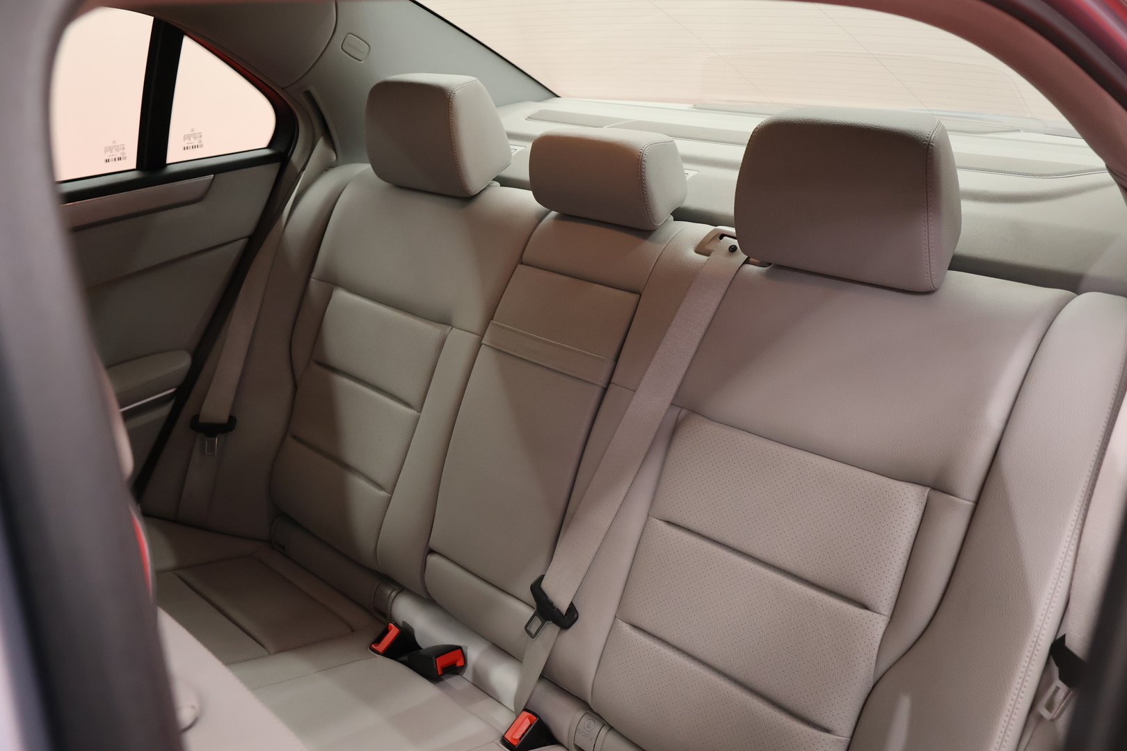 MERCEDES-BENZ E 2013