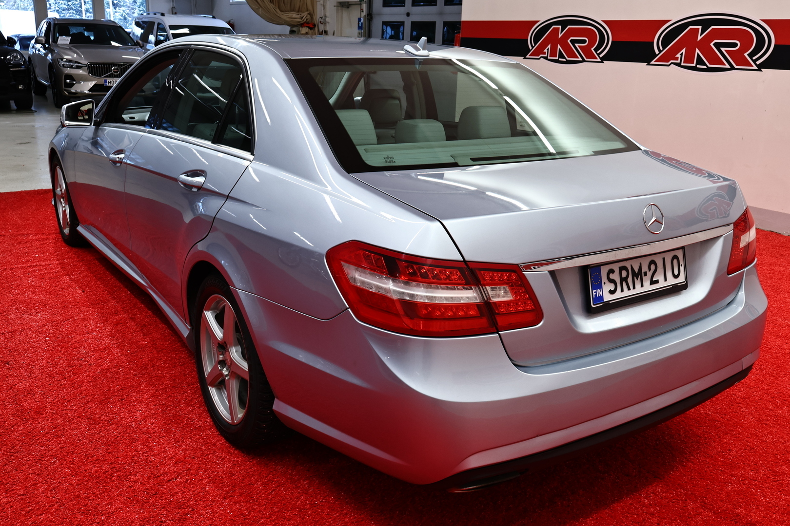 MERCEDES-BENZ E 2013