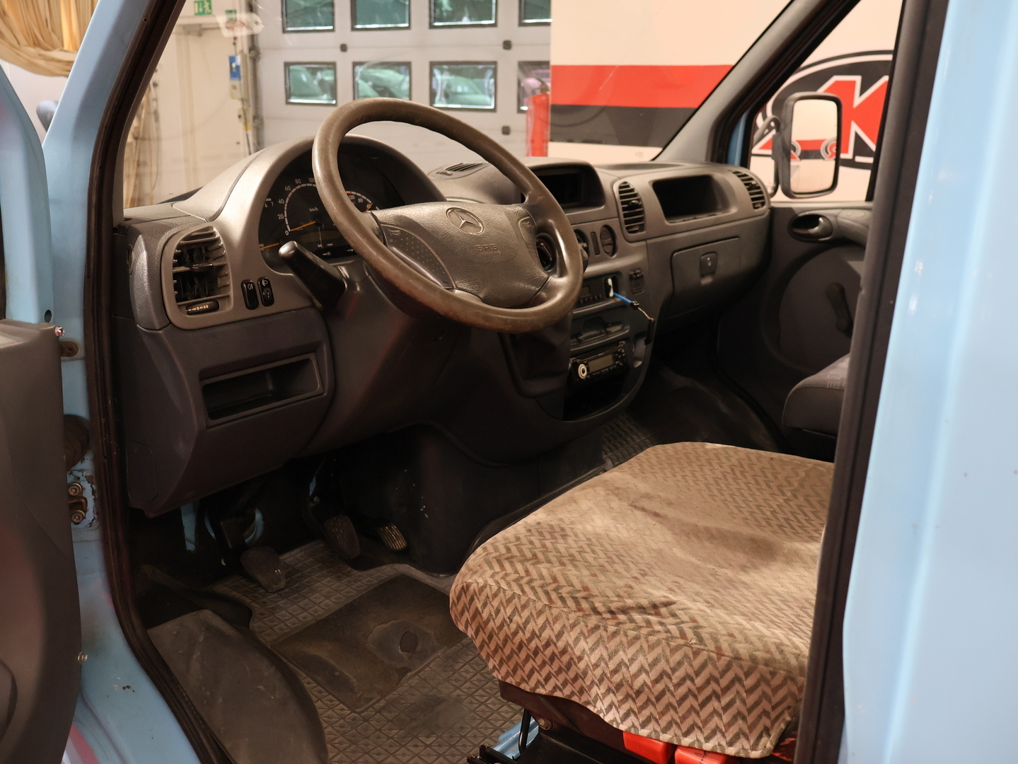 MERCEDES-BENZ Sprinter 2005