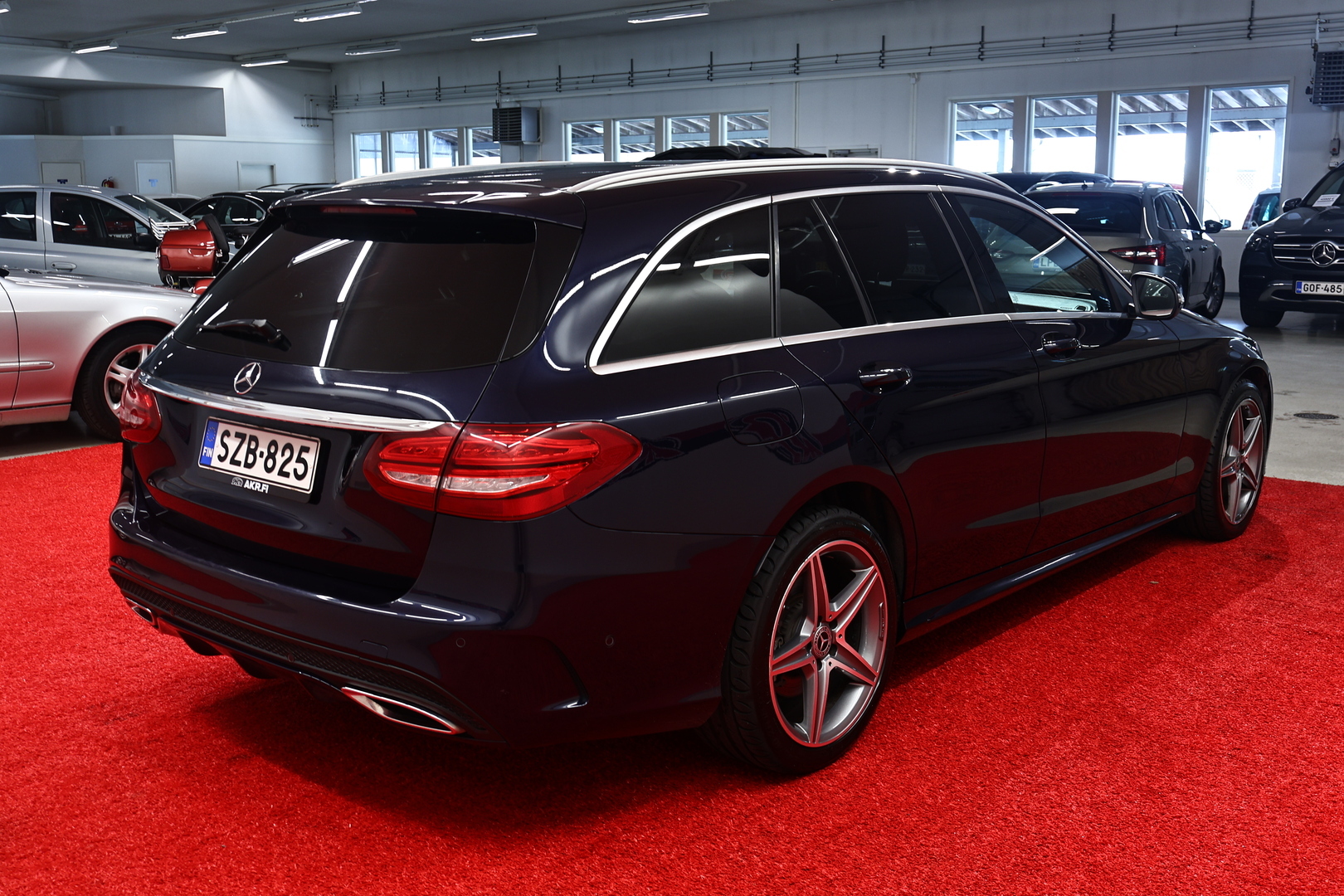 MERCEDES-BENZ C 2017