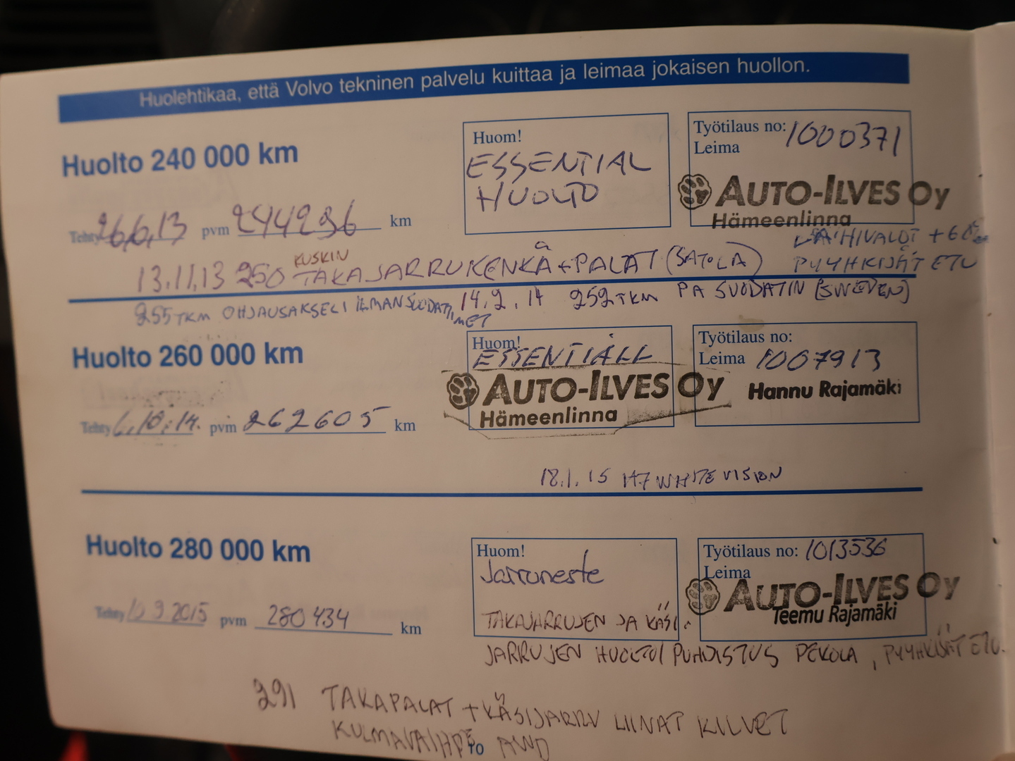 VOLVO XC90 2003