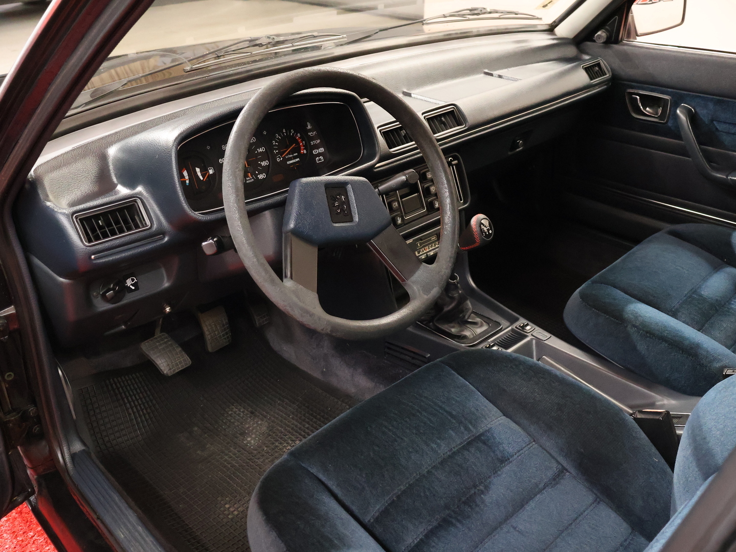 PEUGEOT 505 1984