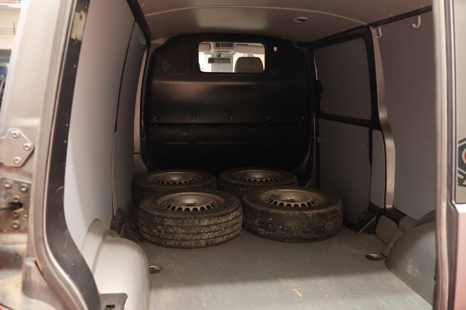 VOLKSWAGEN Transporter 2015