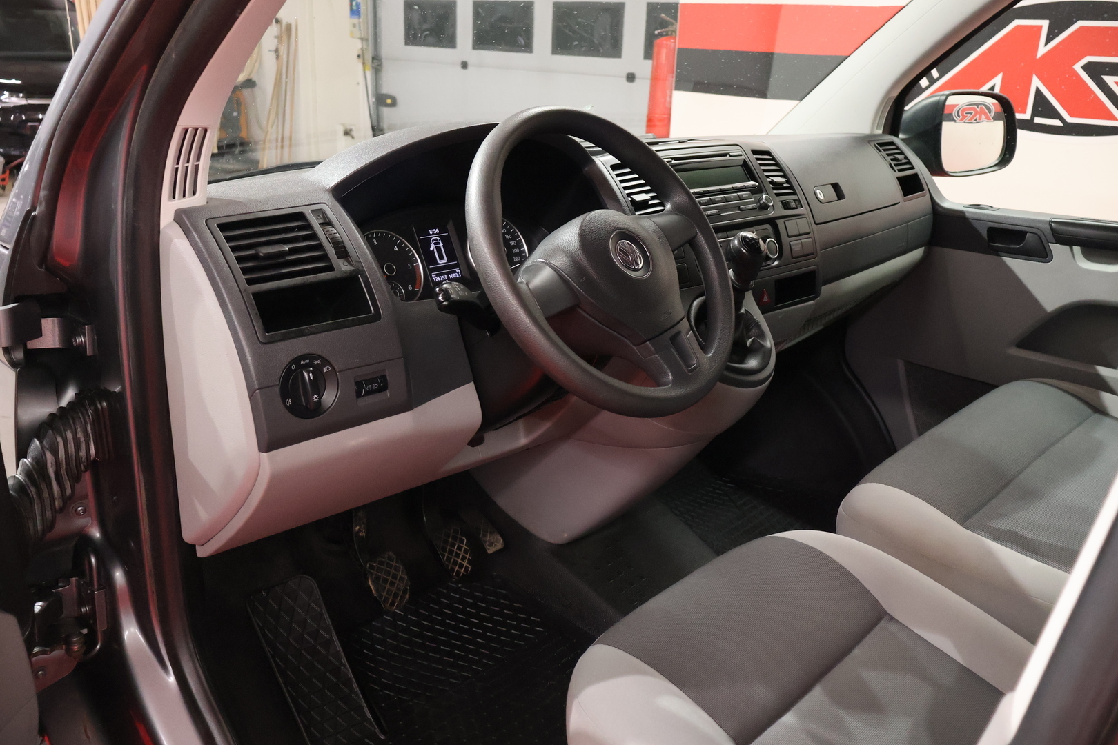 VOLKSWAGEN Transporter 2015