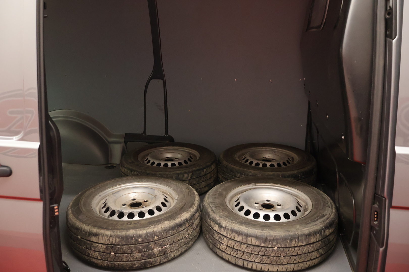 VOLKSWAGEN Transporter 2015