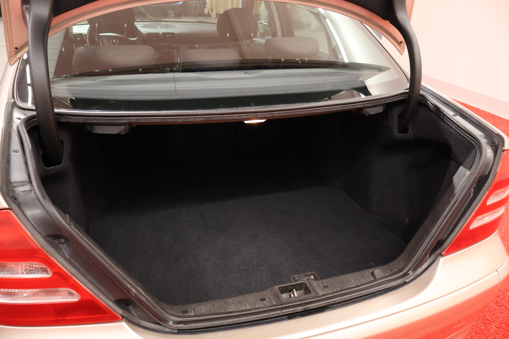 MERCEDES-BENZ C 2003