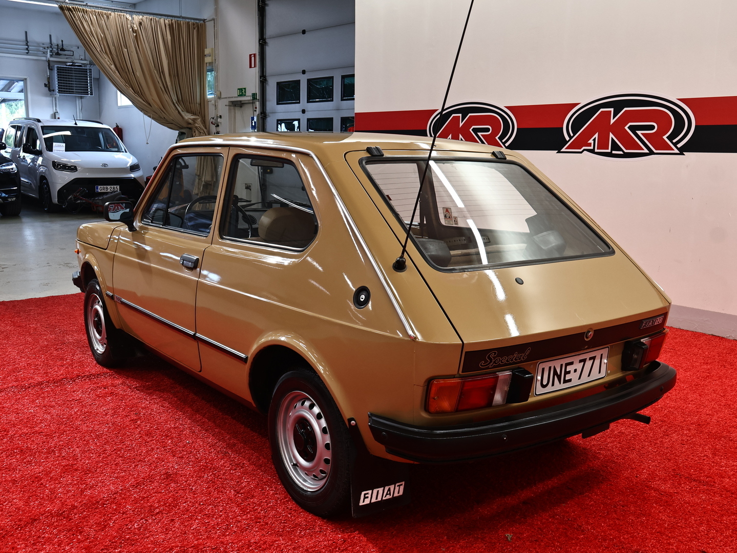 FIAT 127 8
