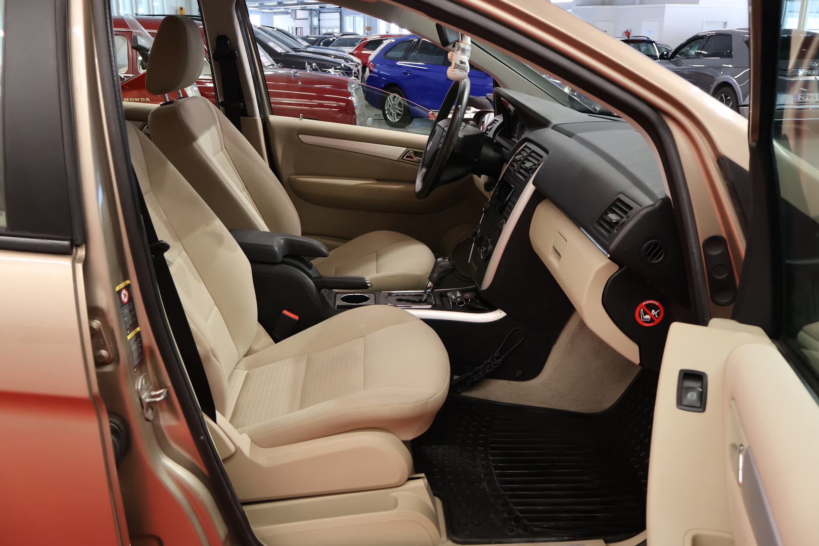 MERCEDES-BENZ B 2005