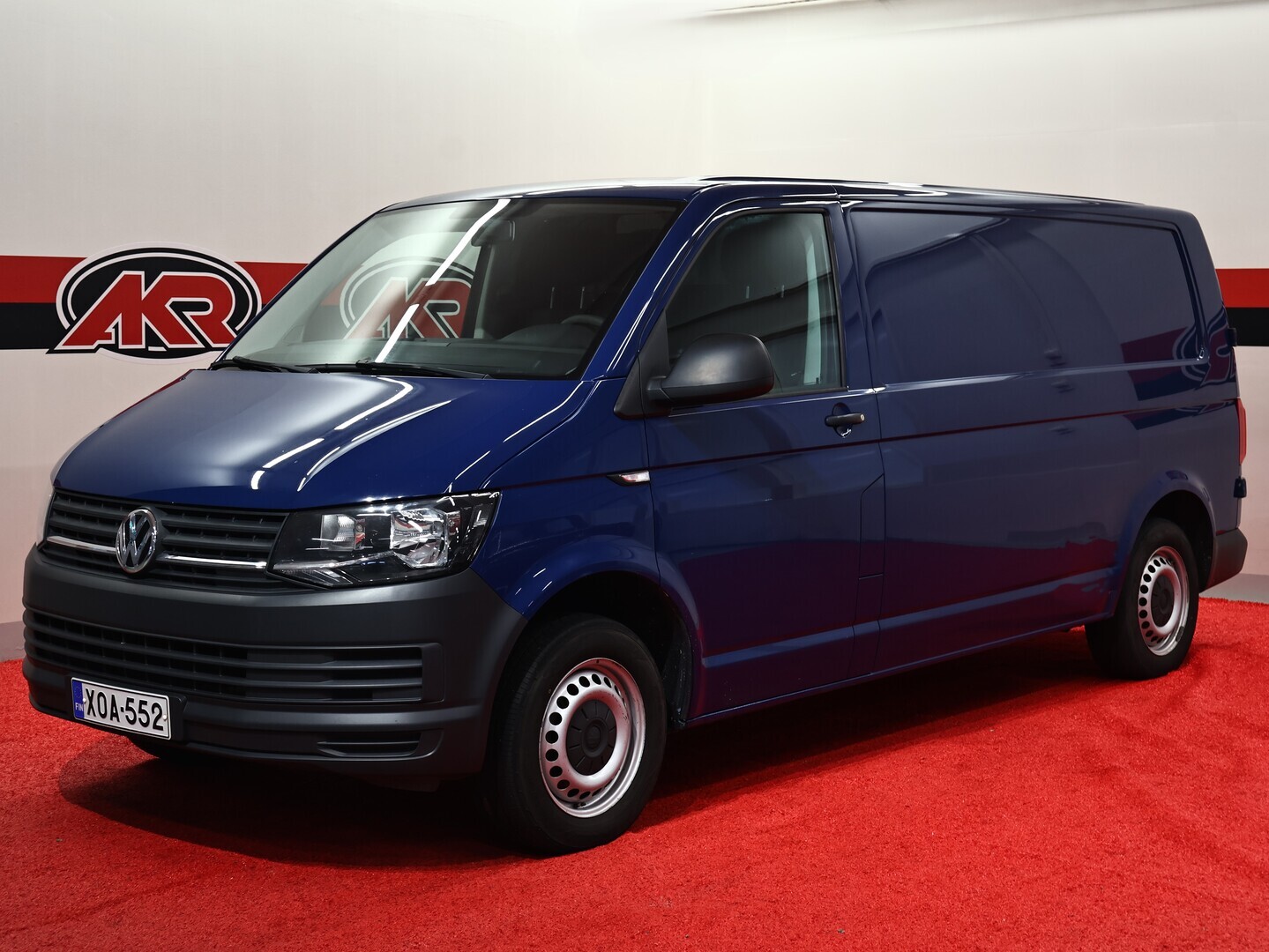 VOLKSWAGEN Transporter 1