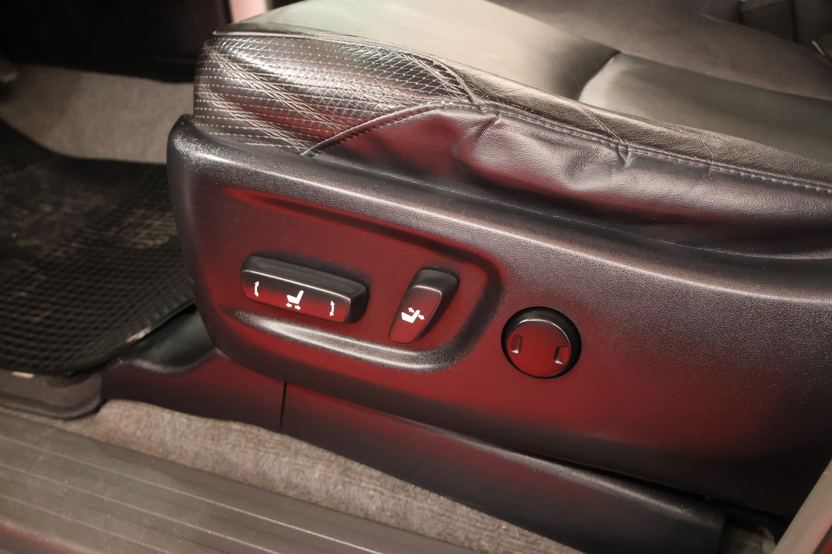 TOYOTA Land Cruiser 2012