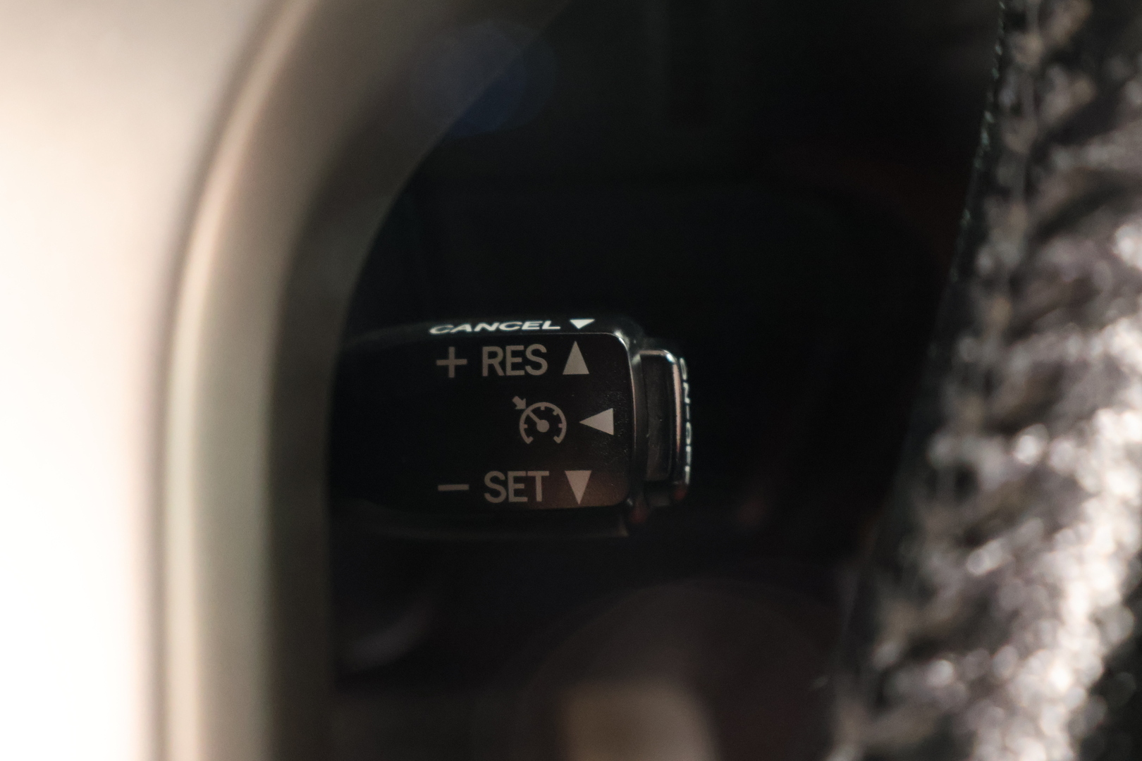 TOYOTA Land Cruiser 2012