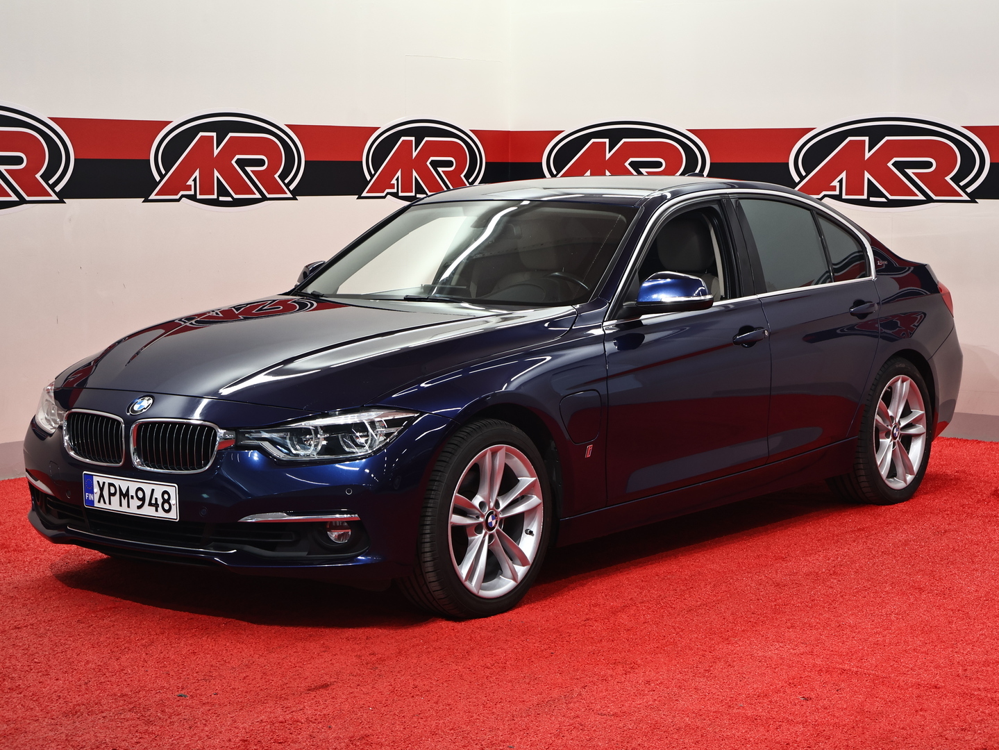 BMW 330E 2017