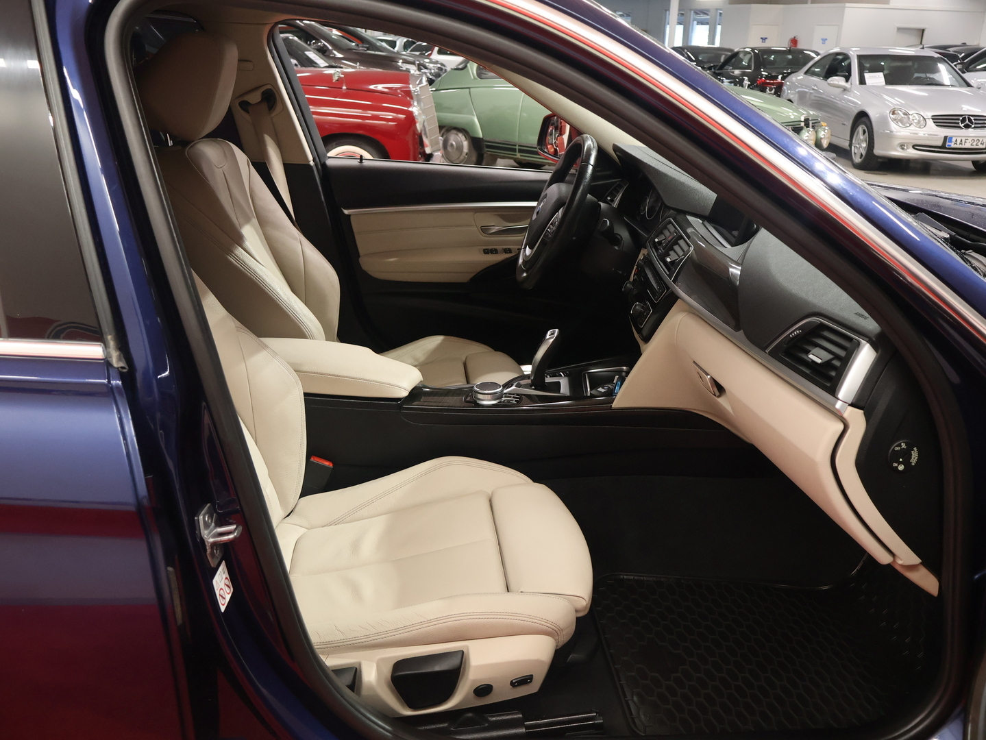 BMW 330E 2017