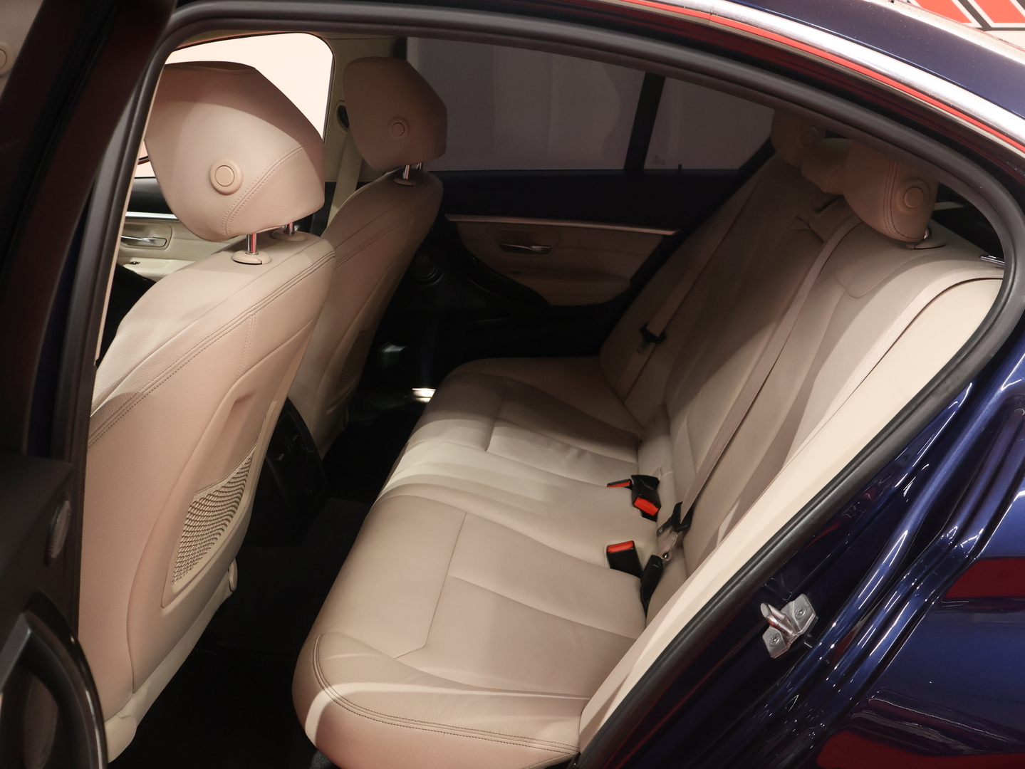 BMW 330E 2017