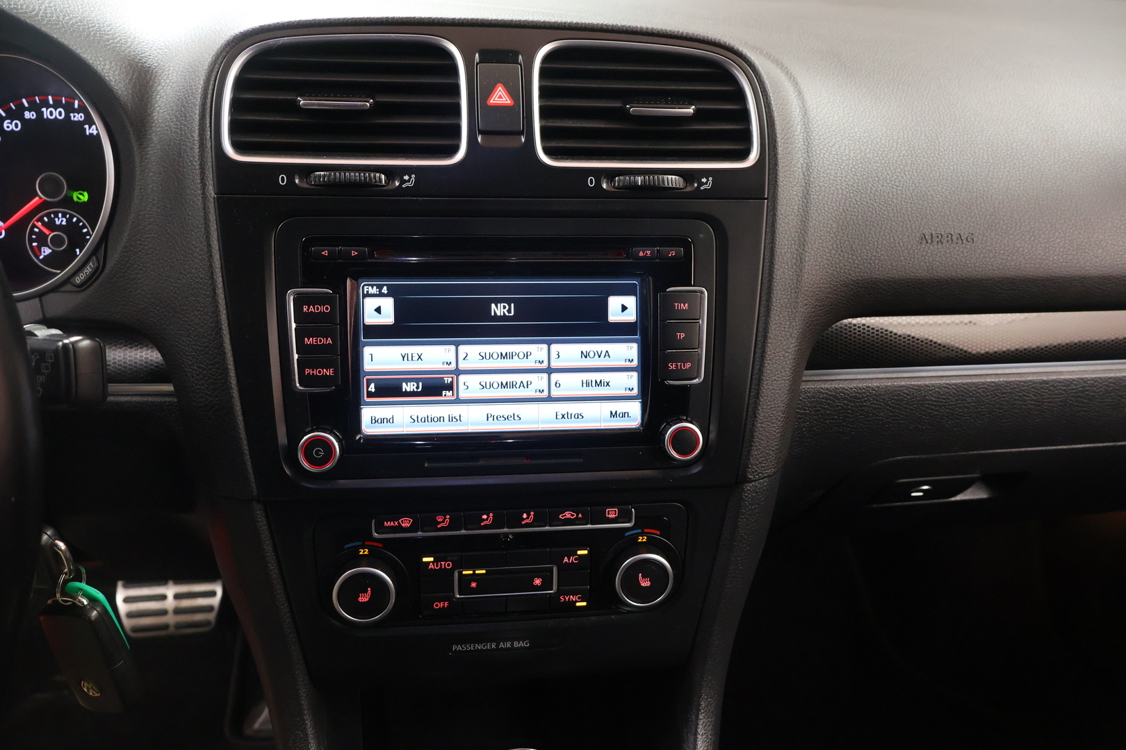 VOLKSWAGEN GOLF 2012