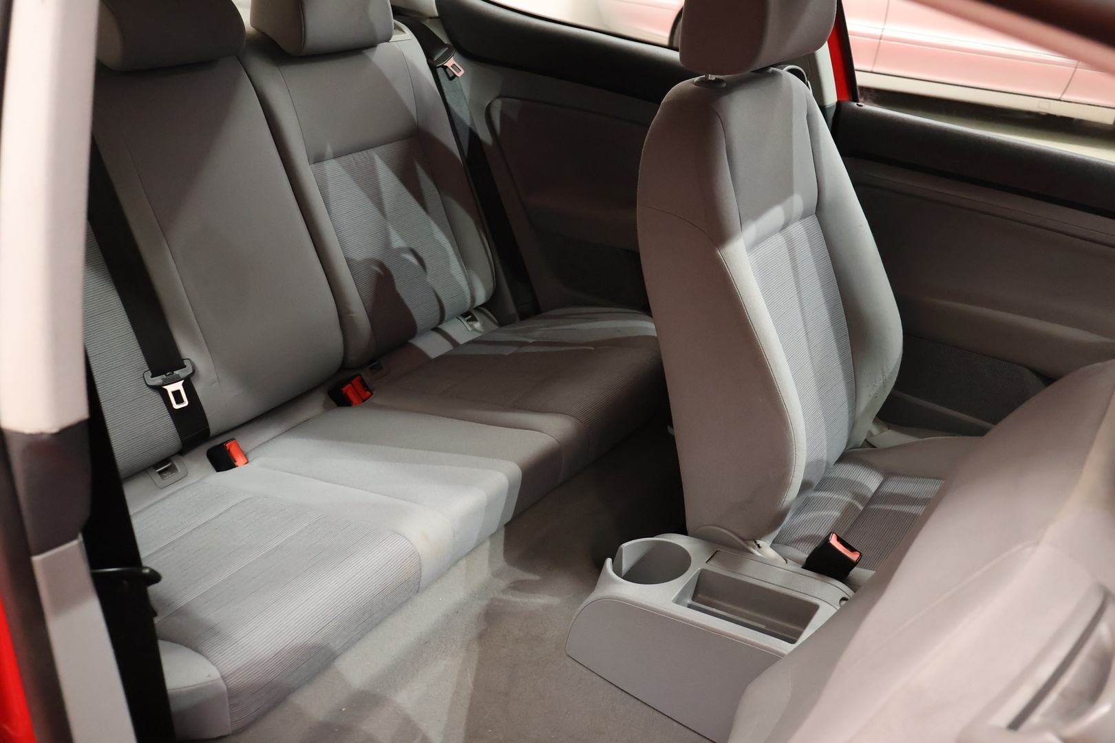 VOLKSWAGEN Golf 2004